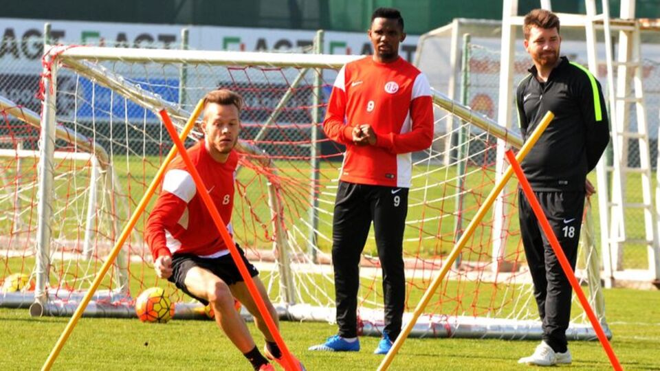 Eto'o iş başında!