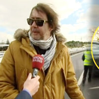 Ünlü oyuncu yolun ortasında ne yapıyor?