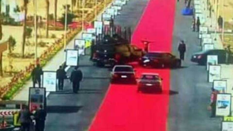 Konvoyuna da kırmızı halı!