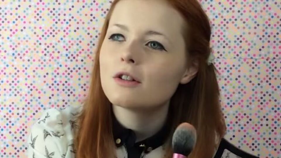 Kör kızdan makyaj tüyoları