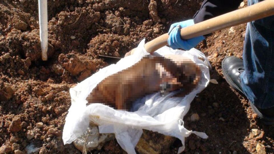 Beyaz çarşafla gömülmüş cisim alarmı!