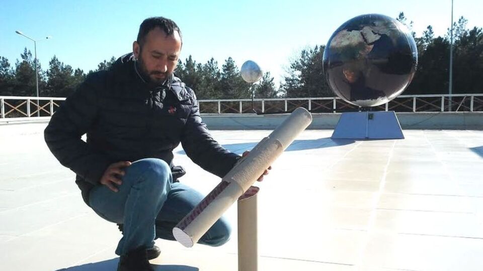 İğne deliğinden öyle bir şey yaptılar ki...