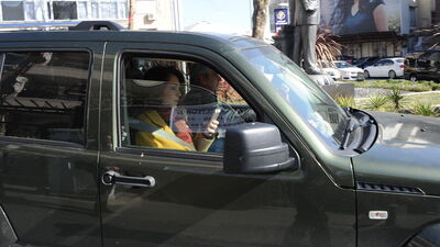 Telefon elinden düşmüyor