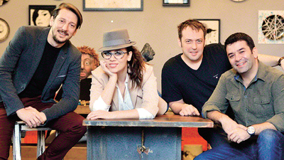 Bir kadın üç adam