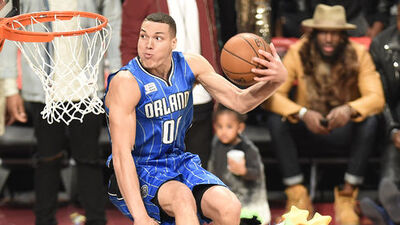 NBA'de tarihe geçen smaç yarışması!