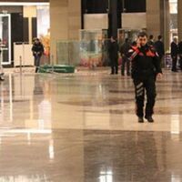 AVM'den atlayan gençlerin cenazeleri ailelerine teslim edildi