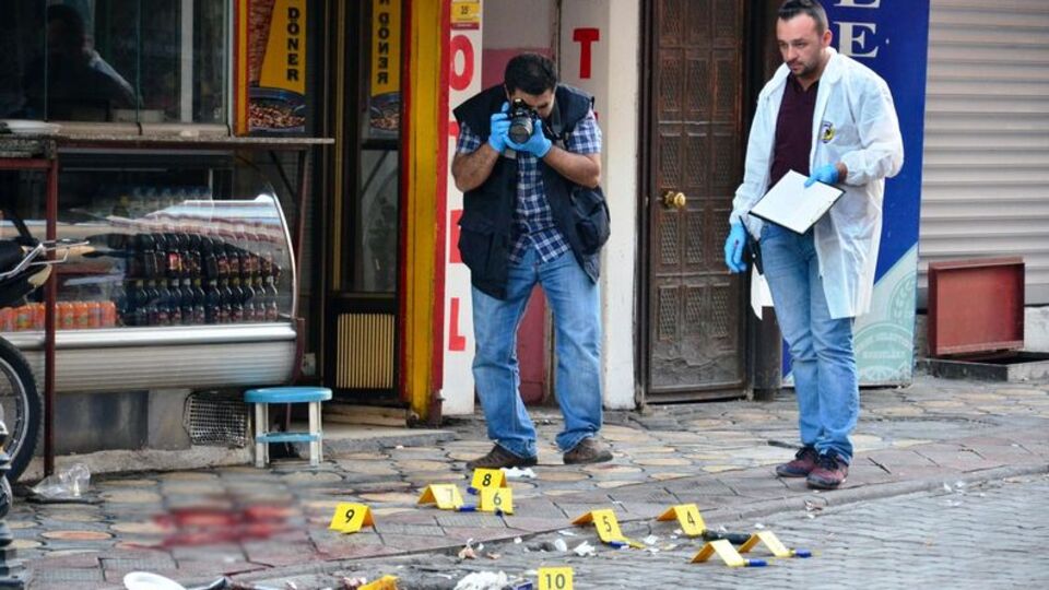 Cinayet anı kamerada!