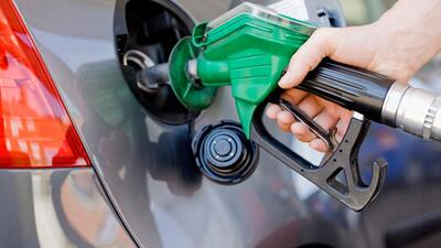 Benzine yüzde 6.000 zam yaptılar