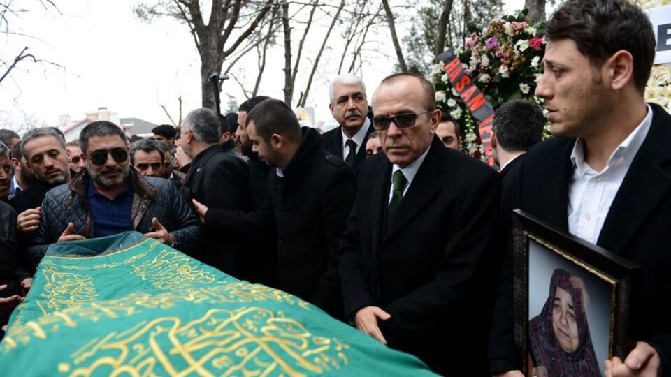 Alaattin Çakıcı'nın annesi toprağa verildi