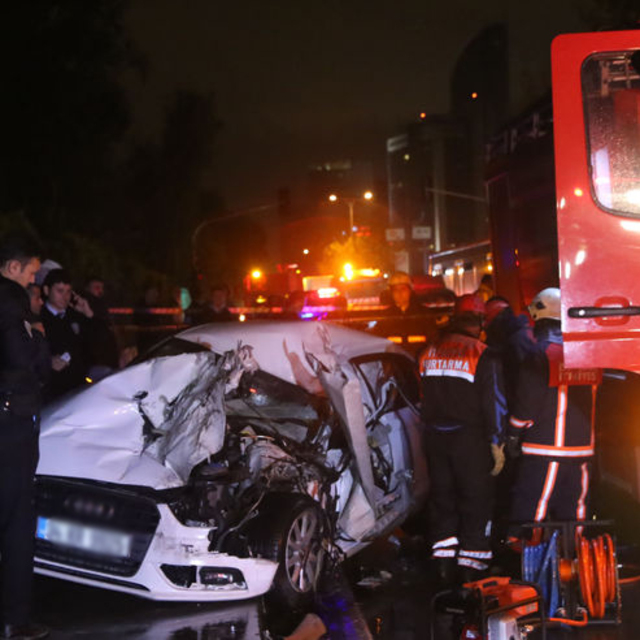 İstanbul'da otomobil yarışı 2 can aldı