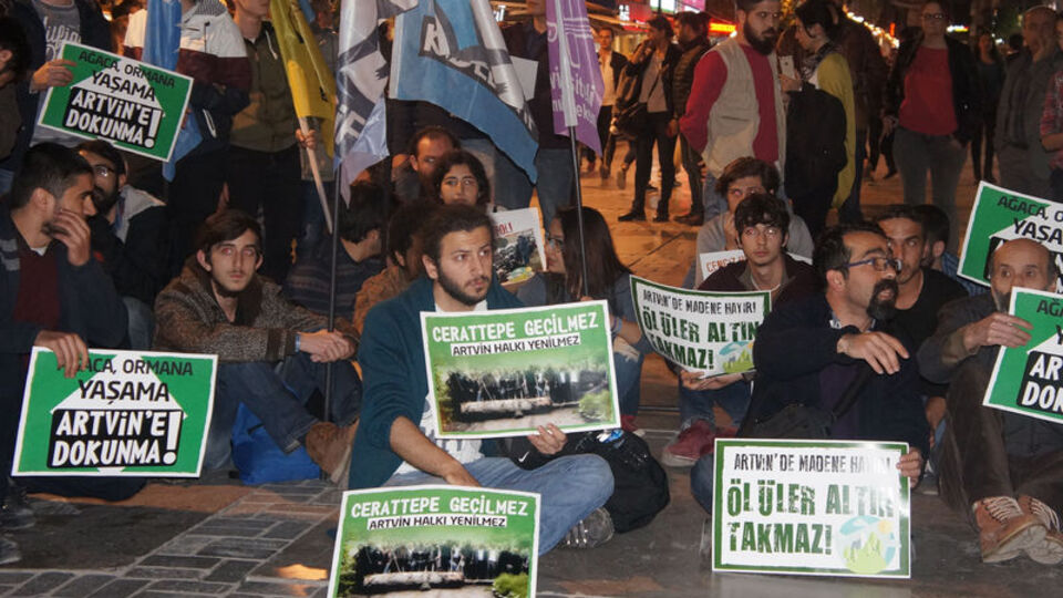 İzmir'de Cerattepe protestosunda 17 gözaltı