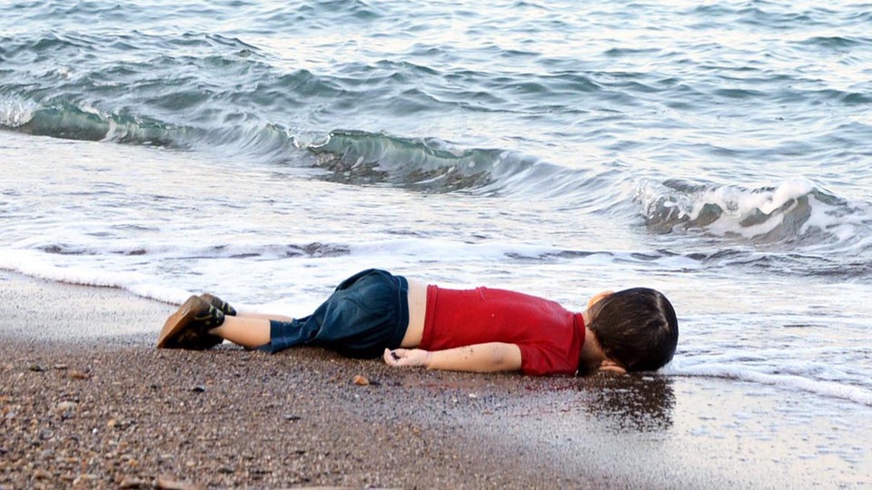 Avustralyalı sanatçıdan Aylan Kurdi'ye şarkı