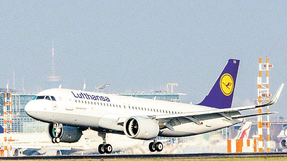 İlk A320neo havalandı