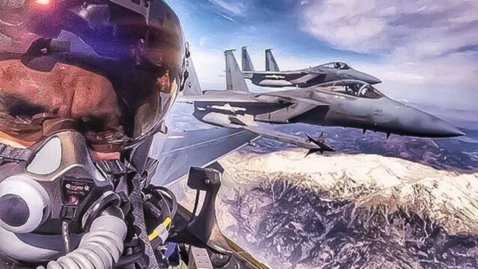 F-16 pilotunun selfiesi konuşuluyor...