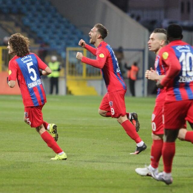 Karabük zirveyi bırakmıyor