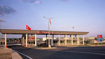 İpsala Sınır Kapısı'nda giriş ve çıkışlar başladı