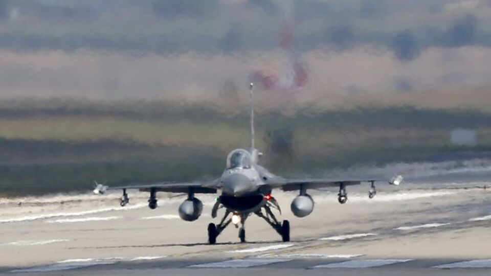 Genelkurmay açıkladı: Suriye sınırına 10 tane F-16 gönderildi