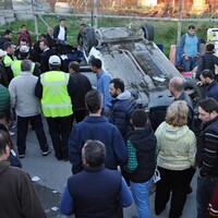 Otomobil pazaryerine uçtu