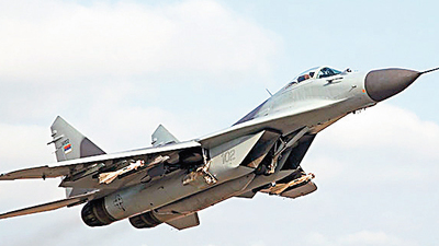 Rusya, Türkiye sınırına 5 savaş uçağı gönderdi