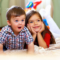 Çocuğunuz eğer böyle oturuyorsa dikkat!