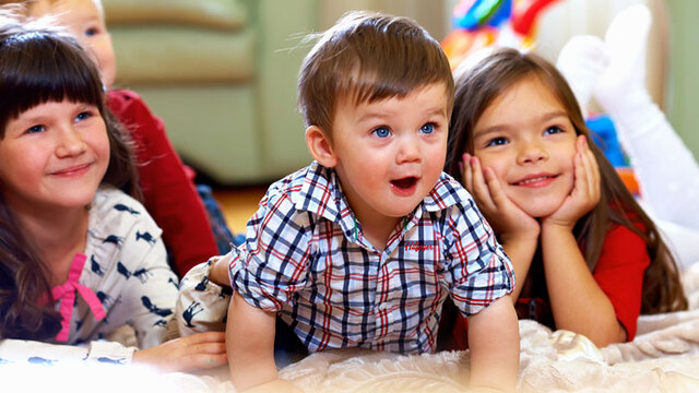 Çocuğunuz eğer böyle oturuyorsa dikkat!