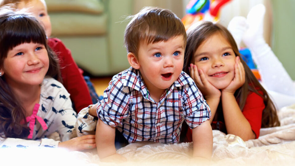 Çocuğunuz eğer böyle oturuyorsa dikkat!