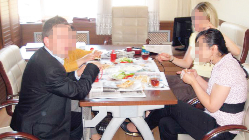 Vali yardımcısına 5 ay hapis!