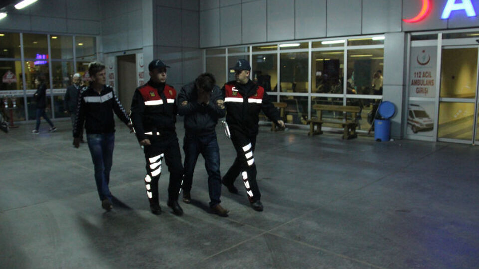 Köpeği vurmak isterken komşusunu öldürdü