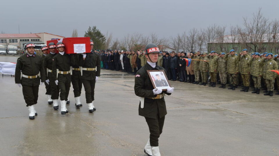 İdil şehidi törenle memleketine uğurlandı