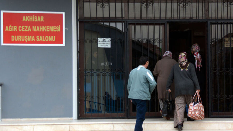 'Benim oğluma nasıl 141 dersiniz?'