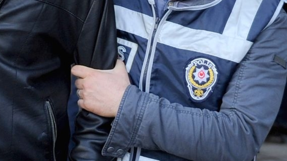 Adliyede 'Paralel' operasyonu