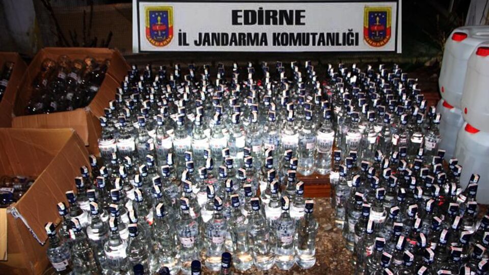 Edirne'de sahte içki operasyonu: 8 gözaltı!