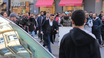 İstiklal Cadddesi'nde Tolgahan izdihamı