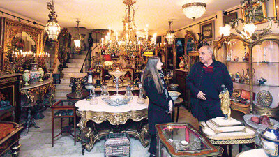 Ev sattıran avize, zehir bulan kâse!