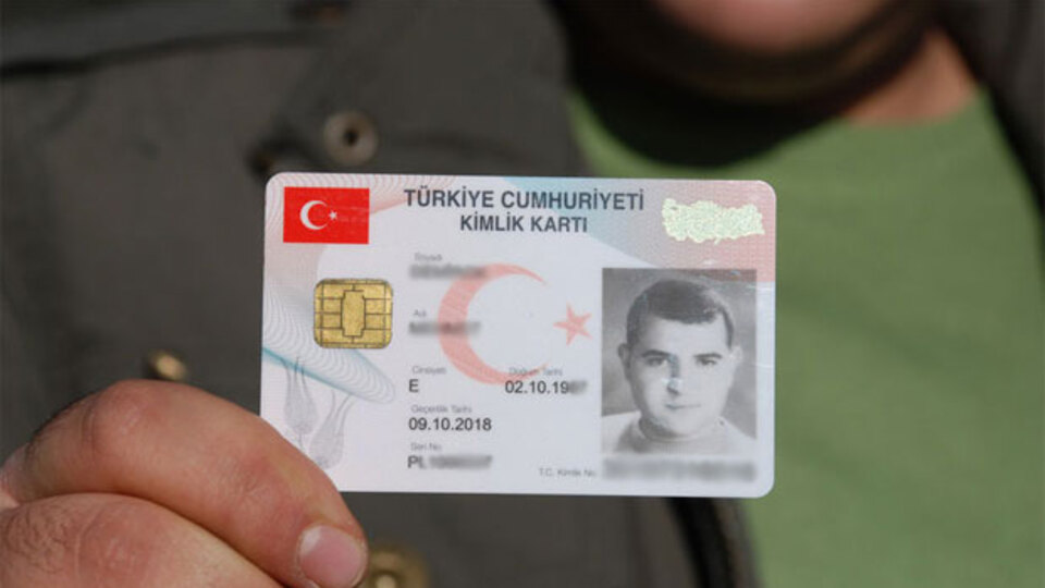 Yeni kimlik kartının dağıtımı başlıyor