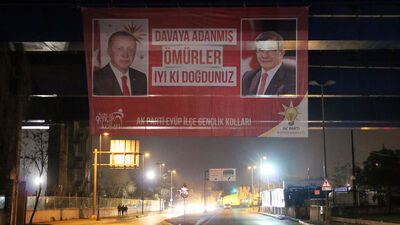 Haliç'e dev pankart!