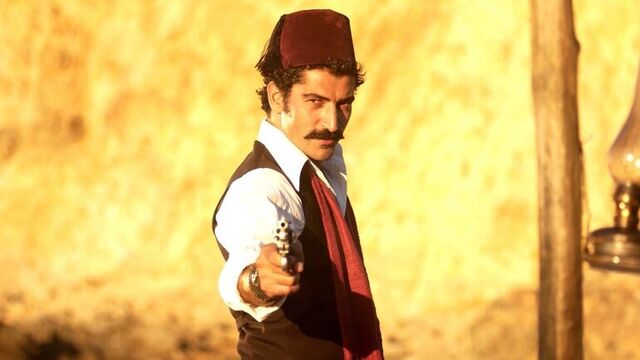 Kenan İmirzalıoğlu Osmanlı akıncısı oluyor