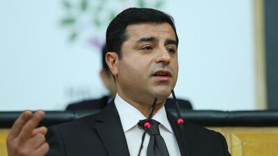 TAK'ı kınadı Tuğba Hezer'e sahip çıktı