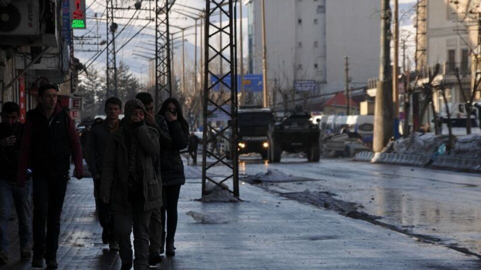 Operasyon söylentisiyle Yüksekova'da göç başladı