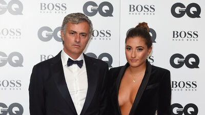 Kızıyla başı dertte!