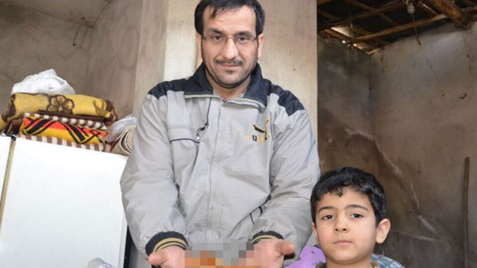 Yardım için verilen montun cebinden ne çıktı?