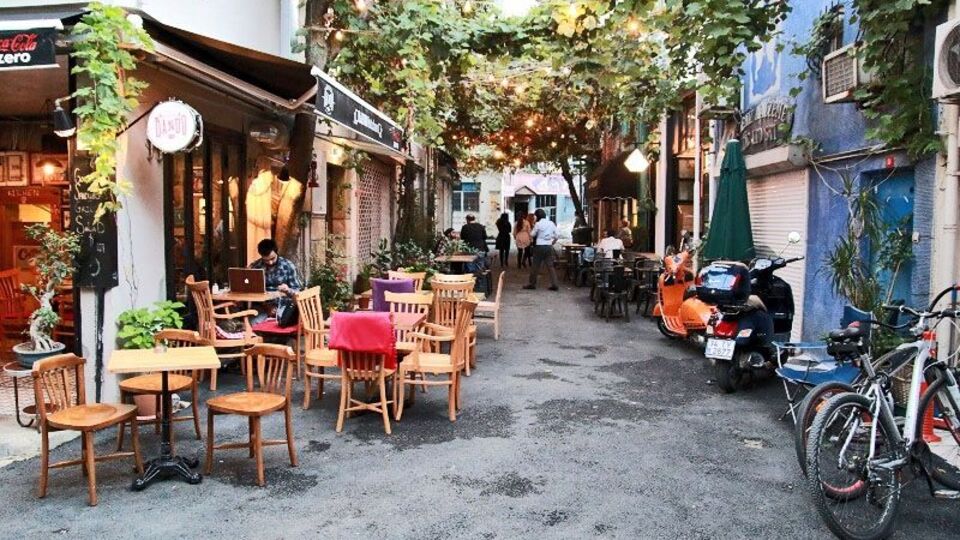 Karaköy mü, Topağacı mı?