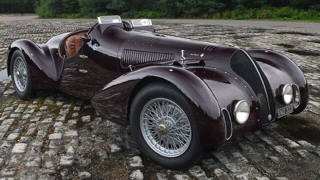 "Keşke benim olsa" diyeceğiniz 20 antika otomobil!