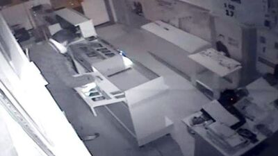 Hırsız hamam sefasında yakalandı!