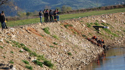 Nehirde erkek cesedi bulundu