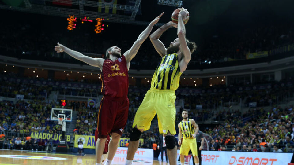 Dev derbi Fenerbahçe'nin!