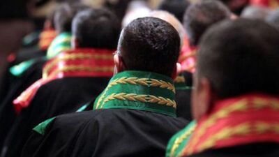 Eski savcı gözaltına alındı