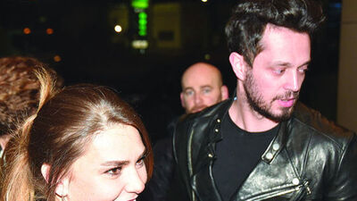 Aslı Enver sevgilisi Murat Boz'un evine taşındı