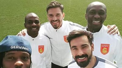 Ersan'ın yeni kankaları