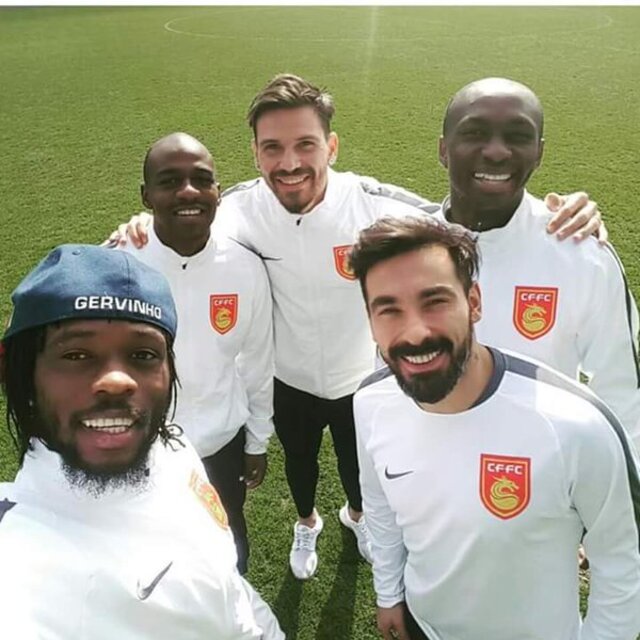 Ersan'ın yeni kankaları